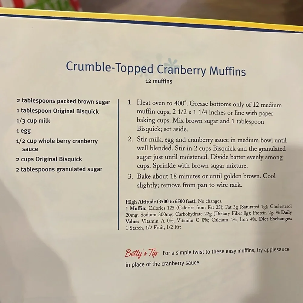 Betty Crocker Bisquick cookbook NWT